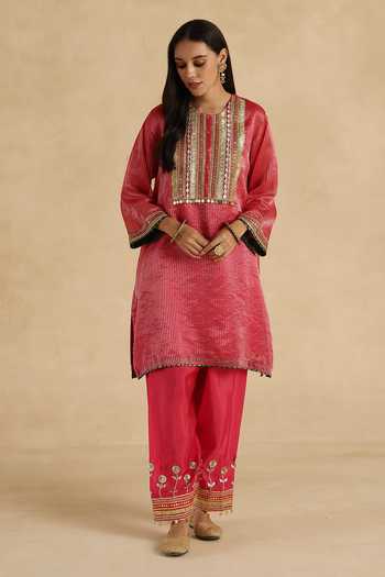 Buy_Begum_Pink Silk, Tissue Round Neck Bindiya Kurta Pant Set _Online_at_Aza_Fashions