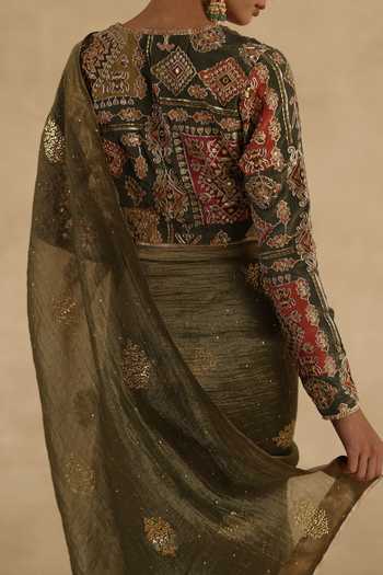 Begum_Multi Color Silk, Tissue V-neck Veda Saree With Blouse _Online_at_Aza_Fashions