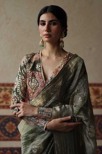 Buy_Begum_Multi Color Silk, Tissue V-neck Veda Saree With Blouse 