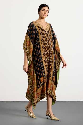 RI.Ritu Kumar Black Silk, Crepe V-neck Printed Kaftan Online at Aza Fashions RI.Ritu Kumar_Black Silk, Crepe V-neck Printed Kaftan _Online_at_Aza_Fashions