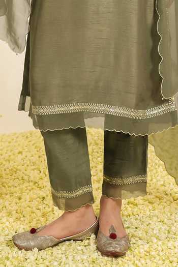 Roohbyridhimaa Olive Green Silk, Organza, Viscose Split Sage Mughal Embroidered Kurta Set at Aza Fashions Roohbyridhimaa_Olive Green Silk, Organza, Viscose Split Sage Mughal Embroidered Kurta Set _at_Aza_Fashions