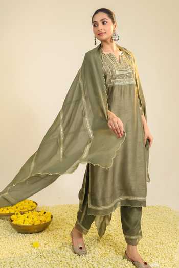 Buy Roohbyridhimaa Olive Green Silk, Organza, Viscose Split Sage Mughal Embroidered Kurta Set Buy_Roohbyridhimaa_Olive Green Silk, Organza, Viscose Split Sage Mughal Embroidered Kurta Set