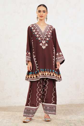 Shop_Miku Kumar_Brown Crepe V-neck Vyona Kurta Farsi Salwar Set 