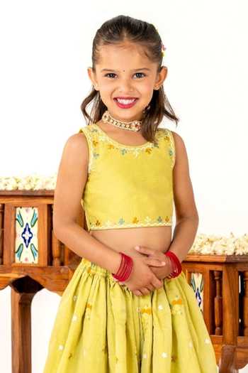 JILMIL DREAMWEAR Yellow Chanderi Light Embroidered Lehenga And Blouse Set Online at Aza Fashions JILMIL DREAMWEAR_Yellow Chanderi Light Embroidered Lehenga And Blouse Set _Online_at_Aza_Fashions