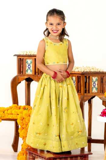 JILMIL DREAMWEAR Light Yellow Embroidered Lehenga & Blouse Set 