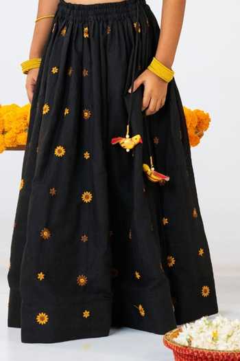 Shop JILMIL DREAMWEAR Black Chanderi Embroidered Lehenga And Blouse Set Online at Aza Fashions Shop_JILMIL DREAMWEAR_Black Chanderi Embroidered Lehenga And Blouse Set _Online_at_Aza_Fashions