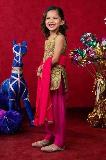 Shop JILMIL DREAMWEAR Pink Silk Floral Pattern Kurta Salwar Set Online at Aza Fashions Shop_JILMIL DREAMWEAR_Pink Silk Floral Pattern Kurta Salwar Set _Online_at_Aza_Fashions