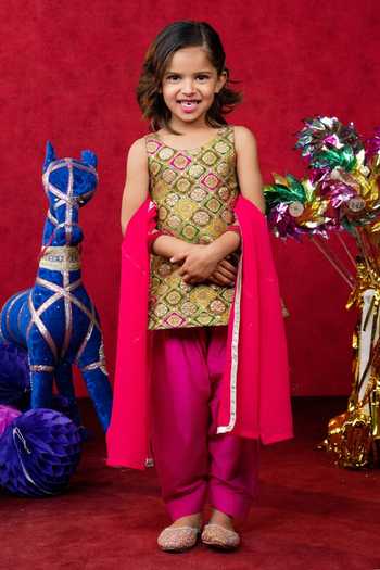 JILMIL DREAMWEAR Floral Pattern Kurta Salwar Set 