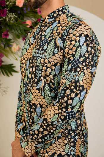 Buy_Kasbah_Black Silk Floral Thread Embroidered Short Kurta _Online_at_Aza_Fashions