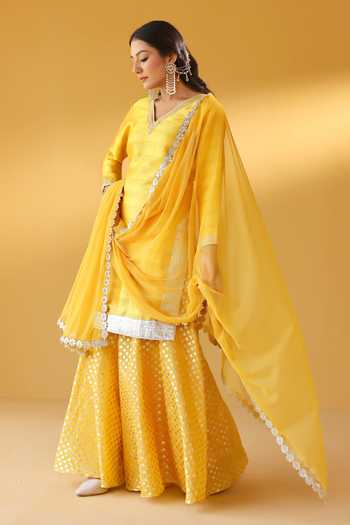 Palak & Mehak_Yellow Chanderi V-neck, Yes Banarasi Kurta Sharara Set _Online_at_Aza_Fashions