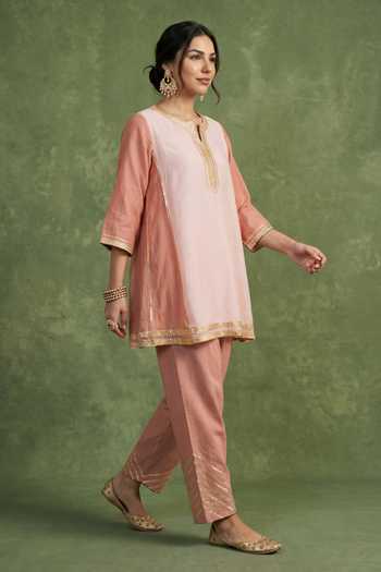 Priya Chaudhary_Peach Chanderi Round Neck Kurta And Salwar Set _at_Aza_Fashions