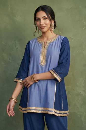 Priya Chaudhary_Blue Chanderi Split V-neck, Yes Embellished Kurta With Salwar _at_Aza_Fashions