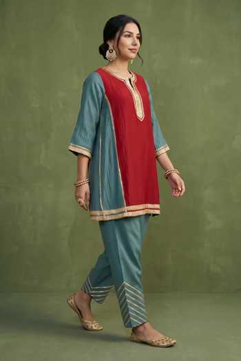 Priya Chaudhary_Red Chanderi Split V-neck Embellished Kurta And Salwar Set _Online_at_Aza_Fashions
