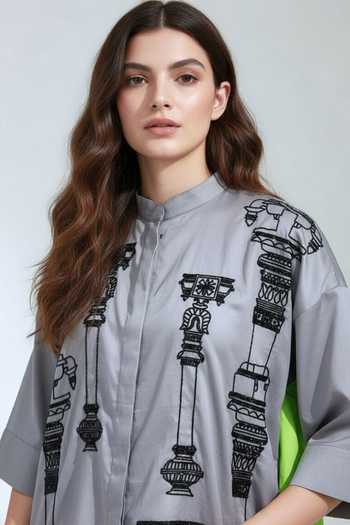 Studio Moda India Grey Cotton Mandarin Collar The Pier Colorblock Shirt Online at Aza Fashions Studio Moda India_Grey Cotton Mandarin Collar The Pier Colorblock Shirt _Online_at_Aza_Fashions