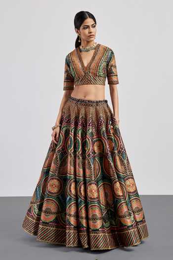 Buy RI.Ritu Kumar Black Polyester, Dupion, Net V-neck Geometric Print Lehenga Set Buy_RI.Ritu Kumar_Black Polyester, Dupion, Net V-neck Geometric Print Lehenga Set
