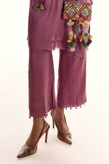Zariya The Label Wine Chanderi V-neck Embroidered Kurta And Pant Set Online at Aza Fashions Zariya The Label_Wine Chanderi V-neck Embroidered Kurta And Pant Set _Online_at_Aza_Fashions