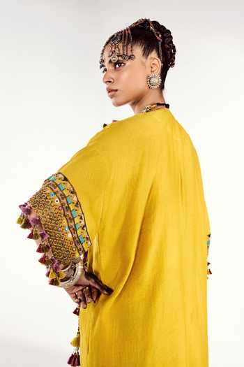 Zariya The Label Straight Embroidered Kurta & Pant Set 