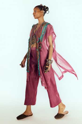 Zariya The Label Wine Chanderi V-neck Embroidered Cape Pant Set Online at Aza Fashions Zariya The Label_Wine Chanderi V-neck Embroidered Cape Pant Set _Online_at_Aza_Fashions