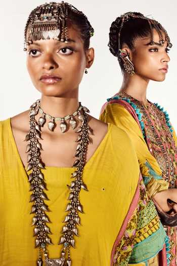 Buy Zariya The Label Coral Chanderi V-neck Border Embroidered Kaftan And Pant Set Buy_Zariya The Label_Coral Chanderi V-neck Border Embroidered Kaftan And Pant Set
