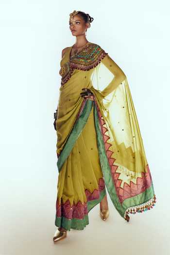 Zariya The Label Border Embroidered Saree With Blouse 