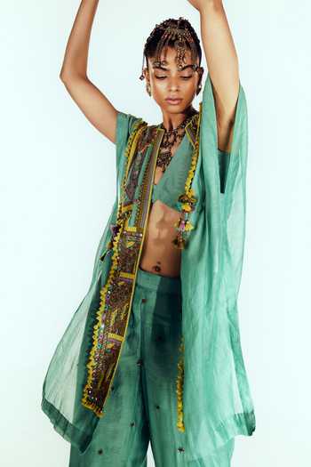 Zariya The Label Green Chanderi Plunge Neck Embroidered Cape Pant Set Online at Aza Fashions Zariya The Label_Green Chanderi Plunge Neck Embroidered Cape Pant Set _Online_at_Aza_Fashions