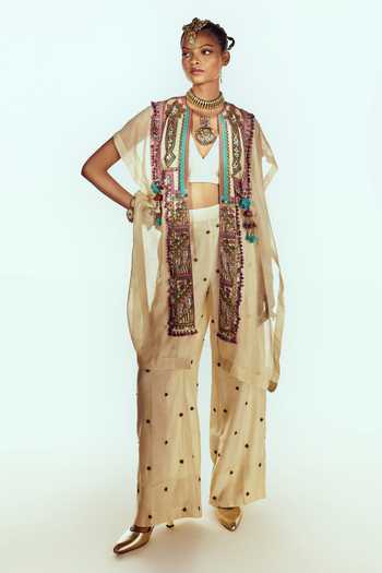 Zariya The Label Embroidered Cape Set 