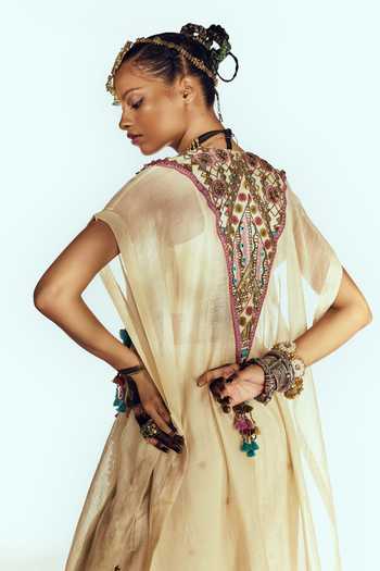 Buy Zariya The Label Ivory Chanderi V-neck Embroidered Cape Set Buy_Zariya The Label_Ivory Chanderi V-neck Embroidered Cape Set