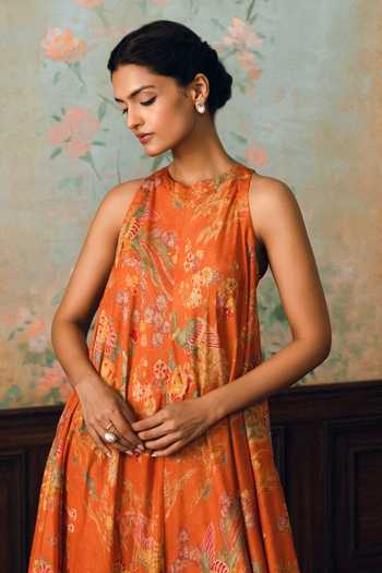 Buy Paulmi And Harsh Orange Silk Organza Halter Neck Kylie Printed Kurta Set Online at Aza Fashions Buy_Paulmi And Harsh_Orange Silk Organza Halter Neck Kylie Printed Kurta Set _Online_at_Aza_Fashions