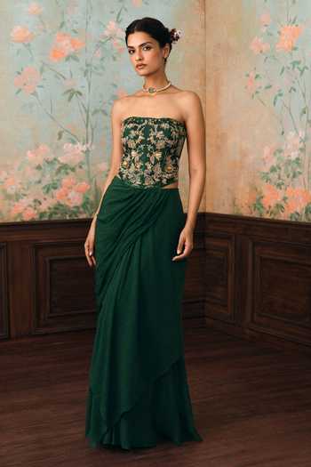 Buy Paulmi And Harsh Green Zari Bandeau Neck Lilia Printed Corset Skirt Set Online at Aza Fashions Buy_Paulmi And Harsh_Green Zari Bandeau Neck Lilia Printed Corset Skirt Set _Online_at_Aza_Fashions