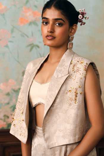 Buy Paulmi And Harsh Beige Jacquard, Satin, Chantilly Open Neck, Rosamund Woven Jacket Pant Set Online at Aza Fashions Buy_Paulmi And Harsh_Beige Jacquard, Satin, Chantilly Open Neck, Rosamund Woven Jacket Pant Set _Online_at_Aza_Fashions