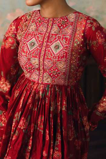 Buy Paulmi And Harsh Red Crepe Round Neck Tori Printed Peplum Top And Skirt Set Online at Aza Fashions Buy_Paulmi And Harsh_Red Crepe Round Neck Tori Printed Peplum Top And Skirt Set _Online_at_Aza_Fashions
