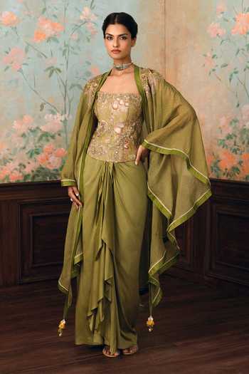 Paulmi And Harsh Merliah Printed Cape Skirt Set 