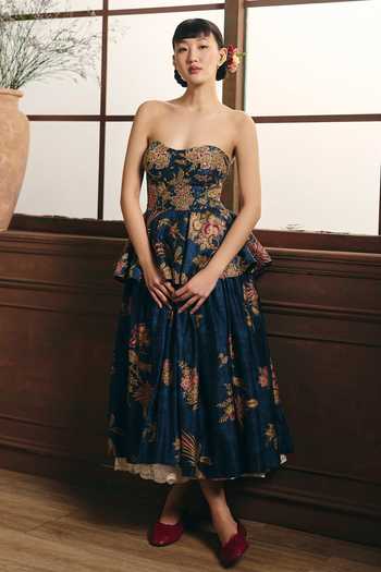 Paulmi And Harsh Evie Printed Corset & Skirt Set 