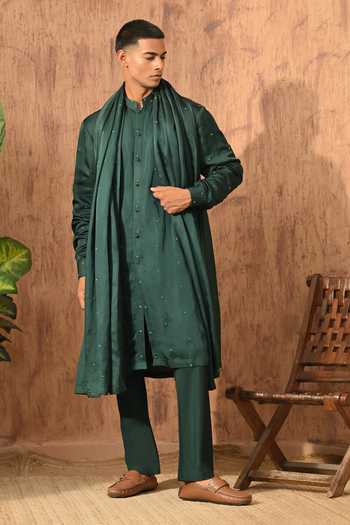 Sulakshna Jasra_Green Satin, Linen Frenchknots Embroidered Kurta Set _at_Aza_Fashions