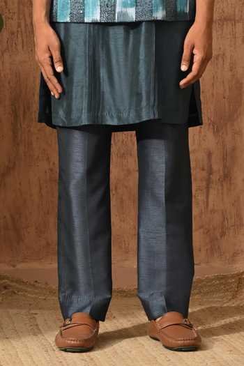 Sulakshna Jasra_Blue Silk Sleeveless Bundi Kurta Set _Online_at_Aza_Fashions