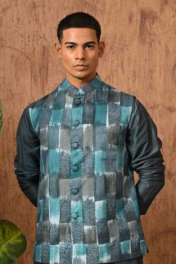 Sulakshna Jasra_Blue Silk Sleeveless Bundi Kurta Set _at_Aza_Fashions