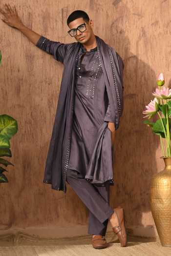 Sulakshna Jasra Linen Satin Kurta Set 