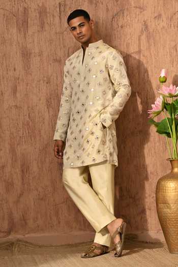 Buy_Sulakshna Jasra_Beige Tissue Mirrorwork Bundi Pyjama Set 