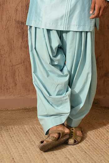 Sulakshna Jasra_Blue Chanderi Bundi And Kurta Set _Online_at_Aza_Fashions