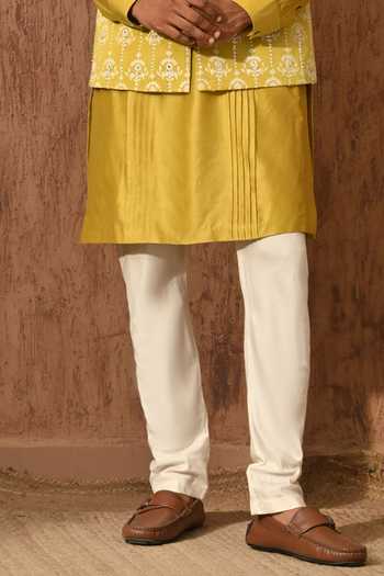Sulakshna Jasra_Yellow Satin, Linen Embroudered Bundi Kurta Set _Online_at_Aza_Fashions