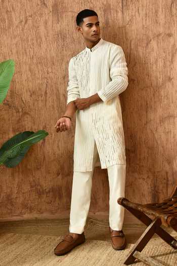 Sulakshna Jasra_Ivory Organza Embroidered Kurta And Pyjama Set _at_Aza_Fashions