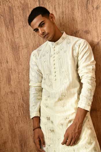 Buy_Sulakshna Jasra_Ivory Cotton, Jacquard Mandarin Collar, Yes Kurta And Pyjama Set 