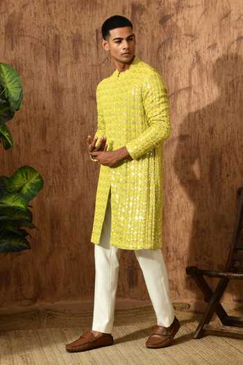 Sulakshna Jasra_Green Georgette Kurta And Pyjama Set _Online_at_Aza_Fashions