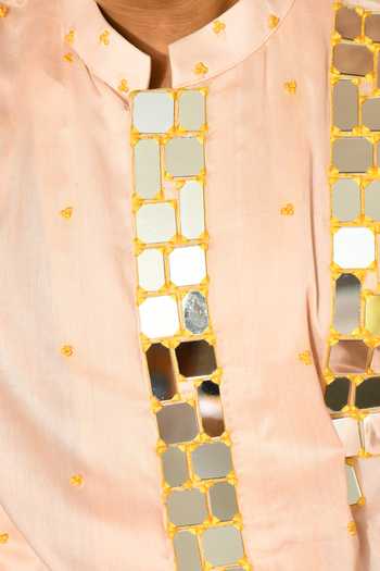 Shop_Sulakshna Jasra_Peach Cotton, Chanderi Mirrorwork Kurta And Pyjama Set _Online_at_Aza_Fashions