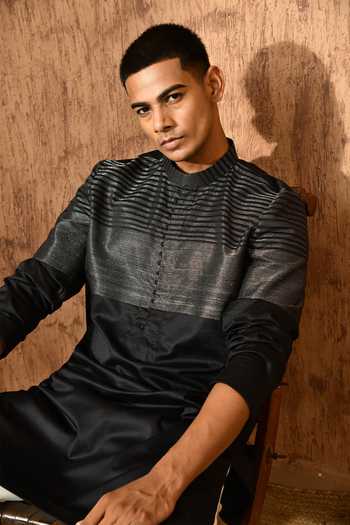 Buy Sulakshna Jasra Black Cotton Kurta And Pyjama Set Online at Aza Fashions Buy_Sulakshna Jasra_Black Cotton Kurta And Pyjama Set _Online_at_Aza_Fashions