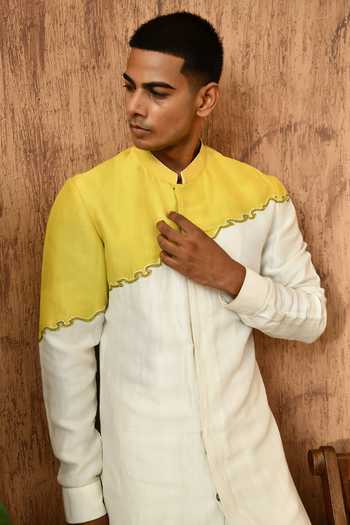 Buy_Sulakshna Jasra_Green Satin, Linen Embroidered Kurta And Pyjama Set _Online_at_Aza_Fashions