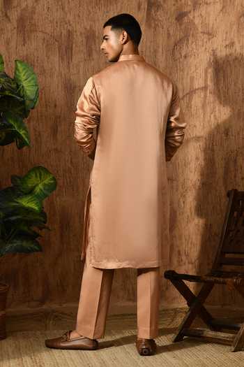Sulakshna Jasra Linen Satin Kurta & Pyjama Set 