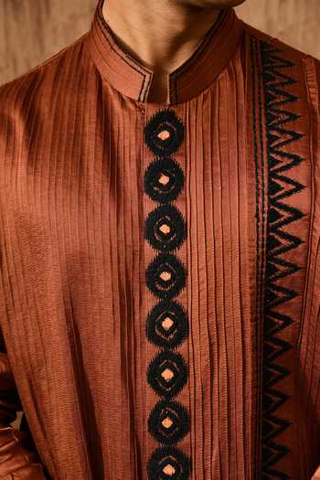 Sulakshna Jasra_Brown Satin, Linen Threadwork Kurta And Pyjama Set _at_Aza_Fashions