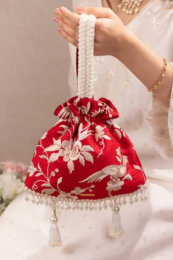 AMYRA Bulbul Embroidered Potli