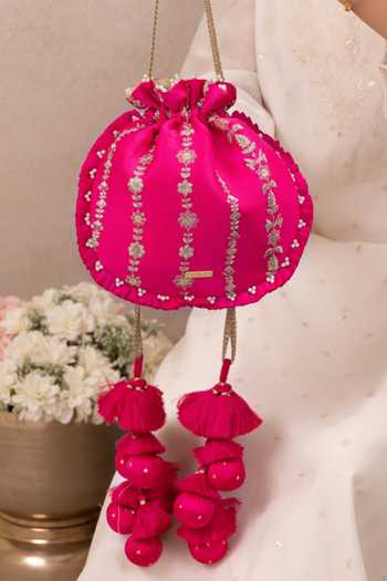 AMYRA Dhaga Embroidered Pleated Potli